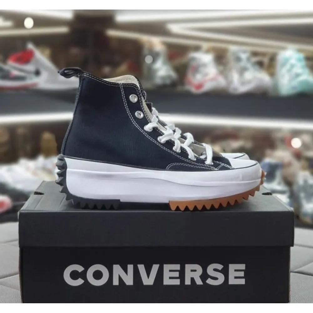 Converse Run Star Hike High Black