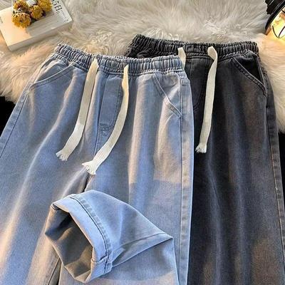 Jeans mit Kordelzug aus Garnelenhaut im südostasiatischen Stil: Von Hongkong inspirierte Straight-Leg, Loose-Fit Retro-Hose für Herren.