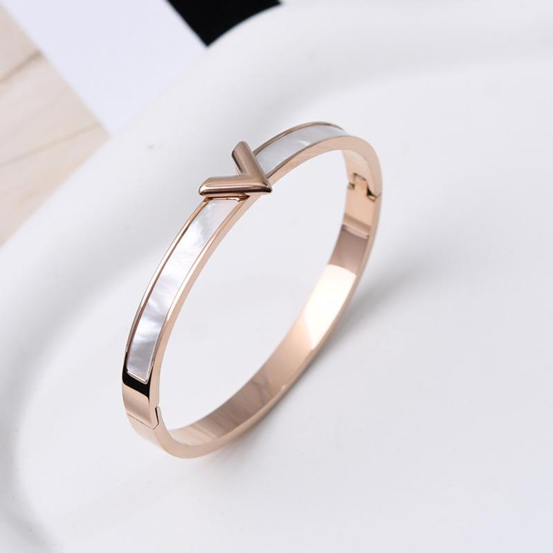 Simple And Fashionable Design Letter V Decorative Stainless Steel Bracelets Suitable For Daily Travel And Fashion Zircon