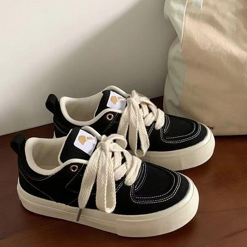 New Casual Flat-soled Lace-up Comfortable Walking Shoes Fashionable Round-toe Breathable Vulcanized Shoes Women Sneakers