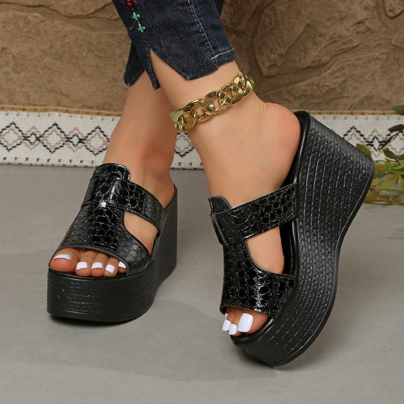 Large size new slope heel thick sole one word round head fashion versatile cool slippers women's shoes