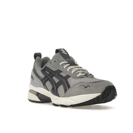 Asics Gel 1090V2 Oyster Grey Men Sneakers 1203A224-020