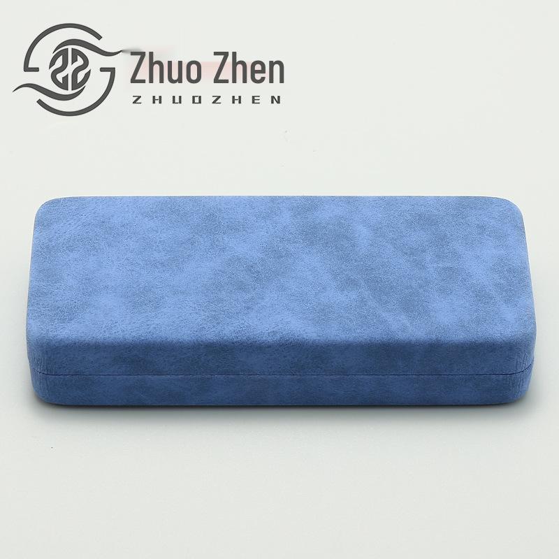 Sheepskin Pattern Compression-Resistant Glasses Case: Leather-Iron Blend for Myopia & Presbyopia, Customizable Print.