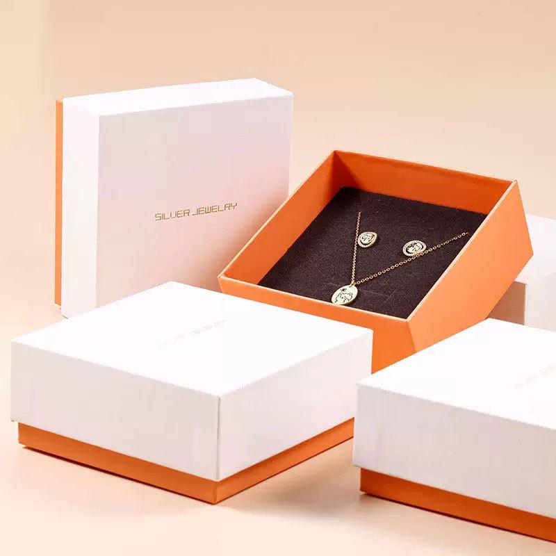 

Бархатная подарочная коробка в корейском стиле для небольших аксессуаров - Элегантная ювелирная упаковка для дней рождения