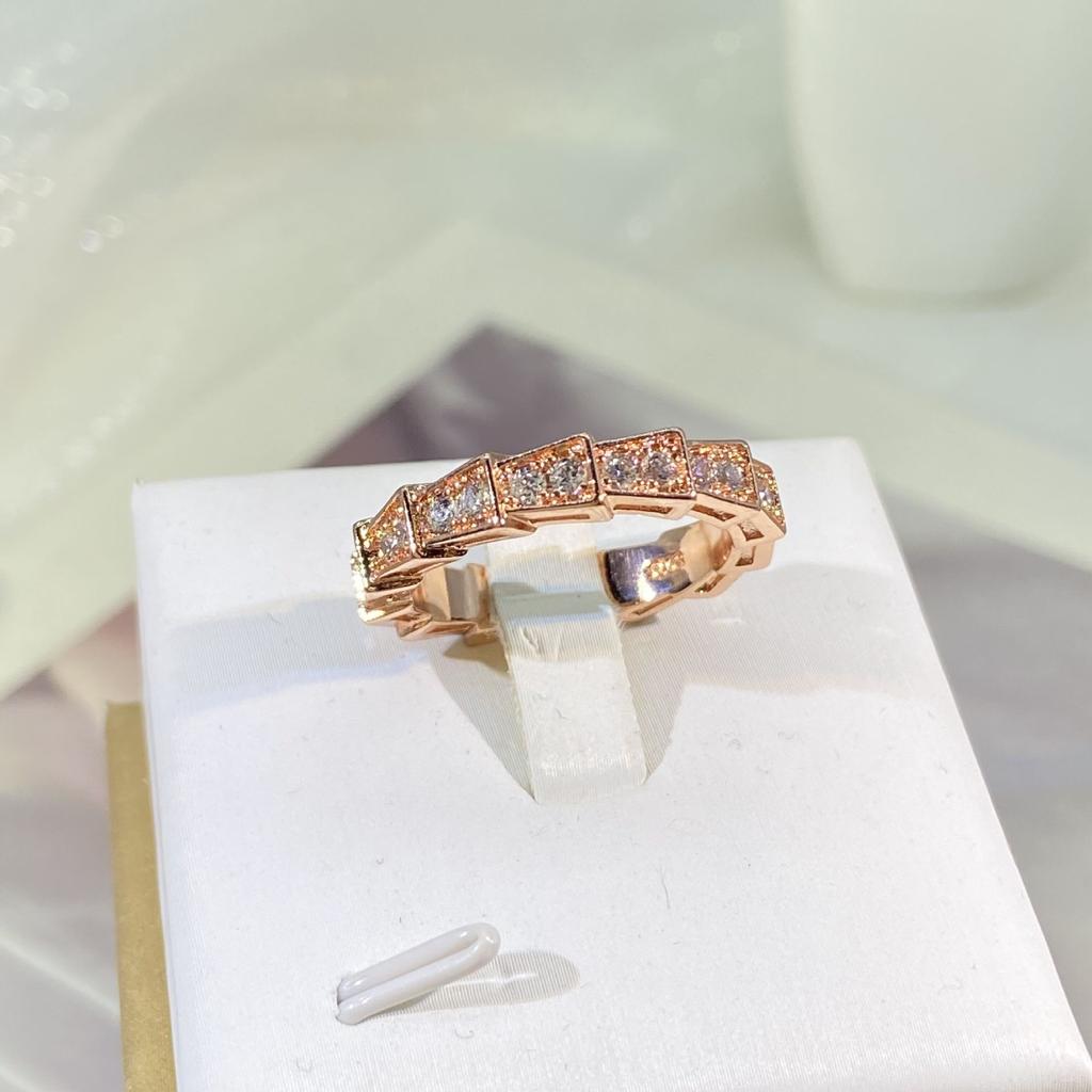 New European and American Fashion Serpentine Rose Gold Zircon Rings Boutique