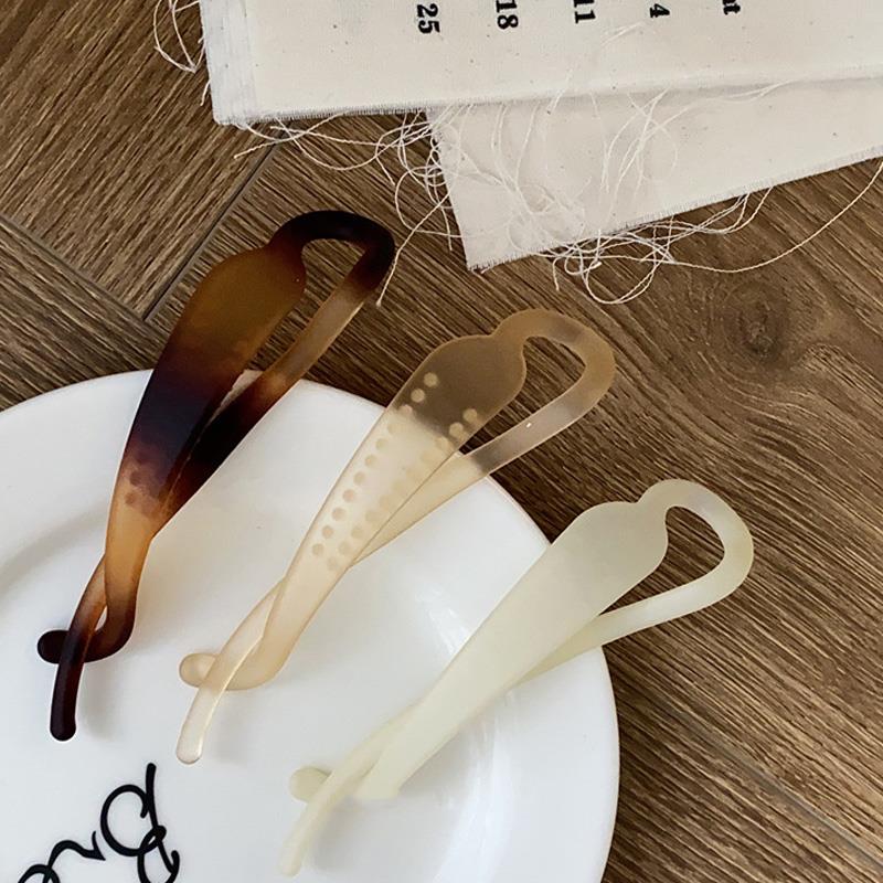 Geometric Matte Hair Claw Clips Simple Hair Crab Clamps Women Girls Ponytail Holder Plastic Barrettes Hairpin Hair Accessories