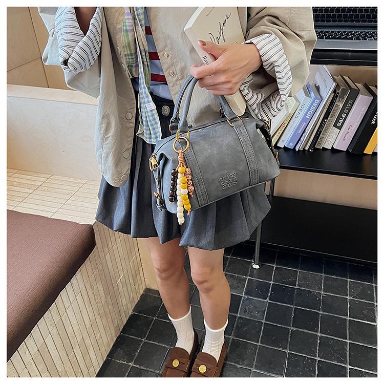 2025 Retro Minimalist Women's Crossbody Commuter Bag - Versatile, Fashionable, Casual Pillow Handbag