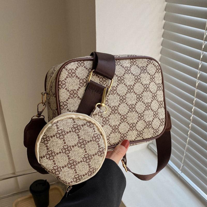 

Simple And Trendy Texture, Casual Women s Shoulder Bag With A Foreign Style Strap, Small Hanging Bag, Diagonal Crossbody Small S 19.5x7.5x15.5cm