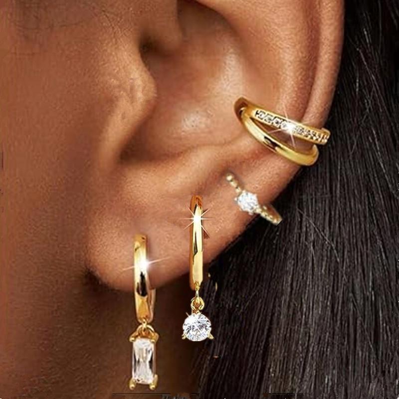 4PCS Shiny Crystal Tragus Huggie Earring Set Fashion Zircon Cartilage Hoop Earrings Helix Piercing Bulk Flower Lobe Ear Stud Lot