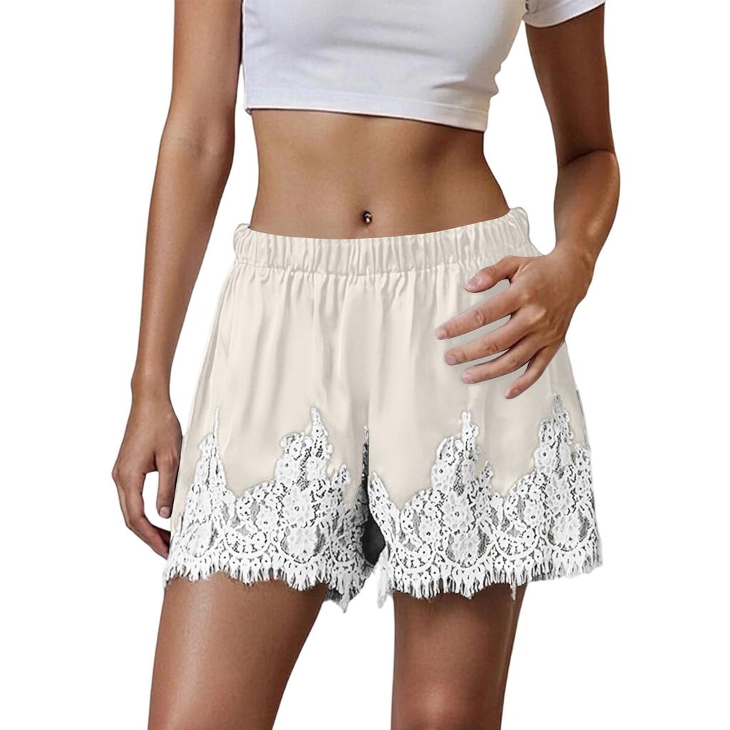 Women's Patchwork Casual Lace New Shorts Hook Flower Vacation Lace Hot Pants Shorts
