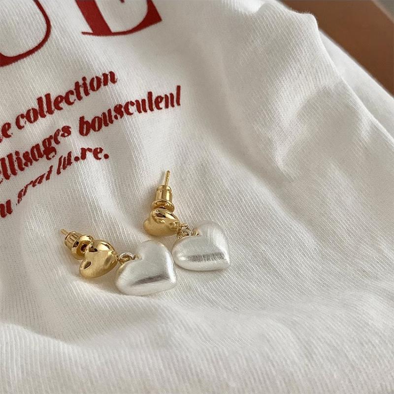 Color-block Frosted Love Earrings Women's Sweet Senior Sense Vintage Minimalist Elegant Everyday Ear Jewelry