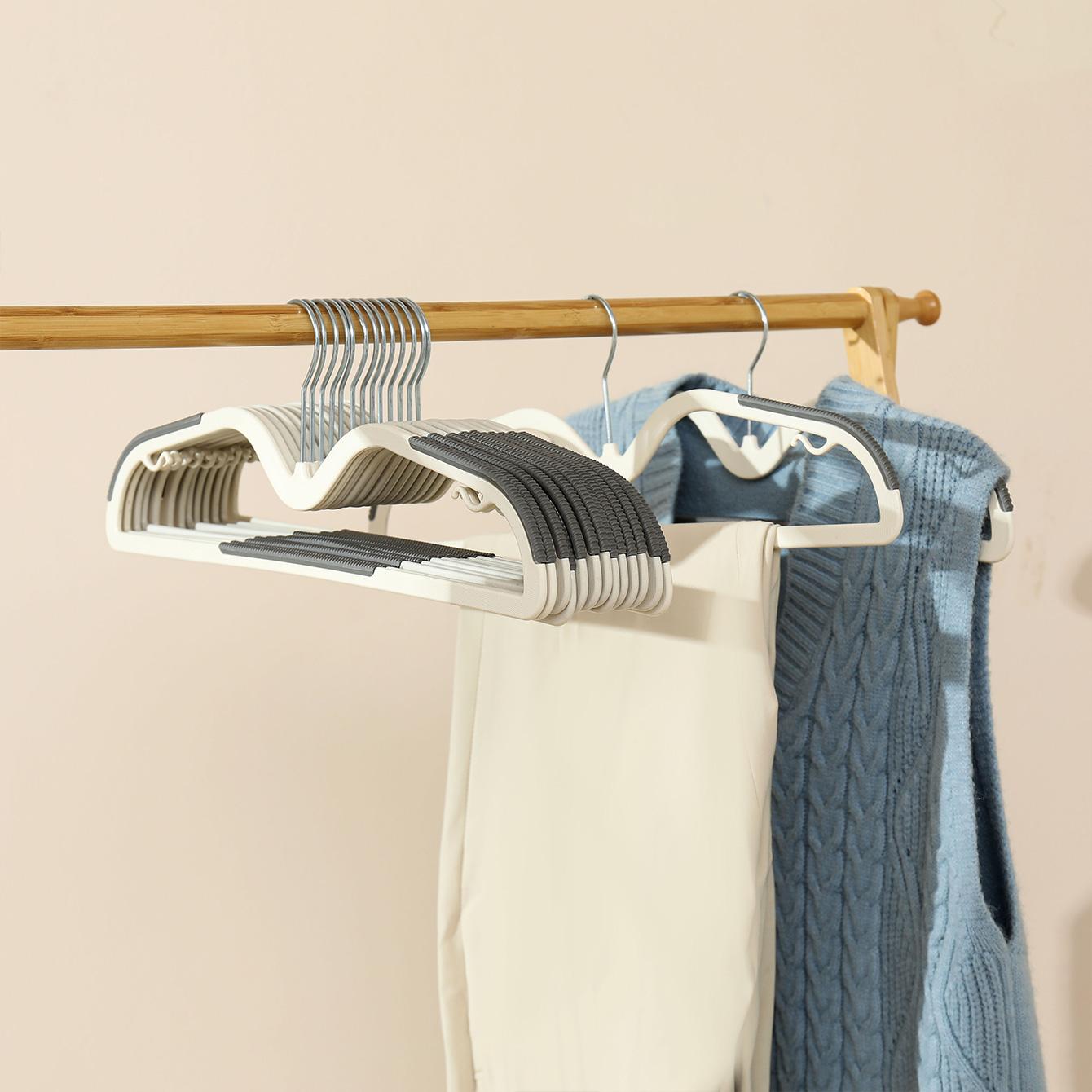 

10 шт. Нескользящие пластиковые вешалки - Универсальный, не оставляющий следов дизайн для одежды, бюстгальтеров и многого другого - Идеально для домашнего хранения и розничной выкладки серый