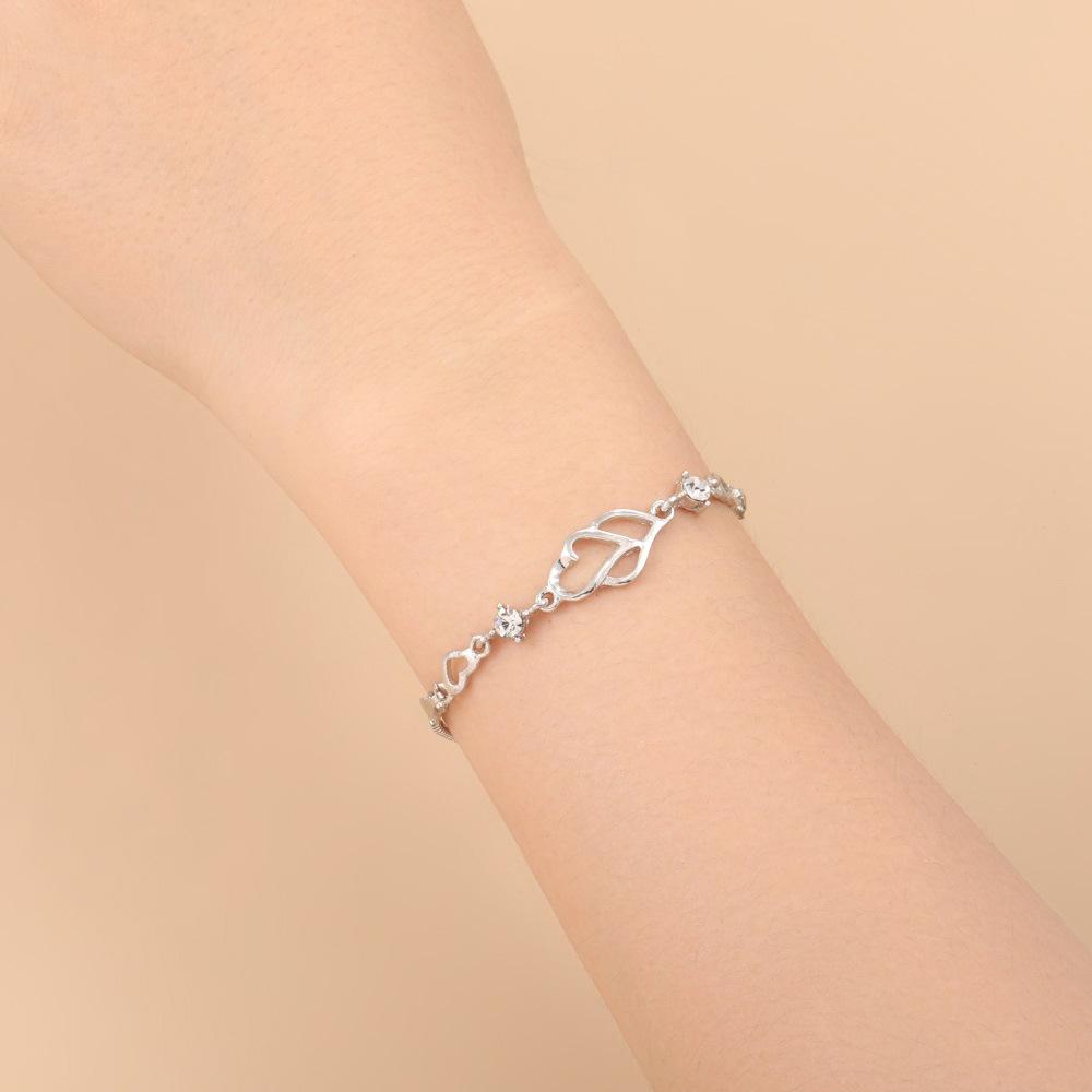 Korean Heart to Heart S925 Sterling Silver Bracelet with Diamond Inlay - Elegant Jewelry Gift for Women