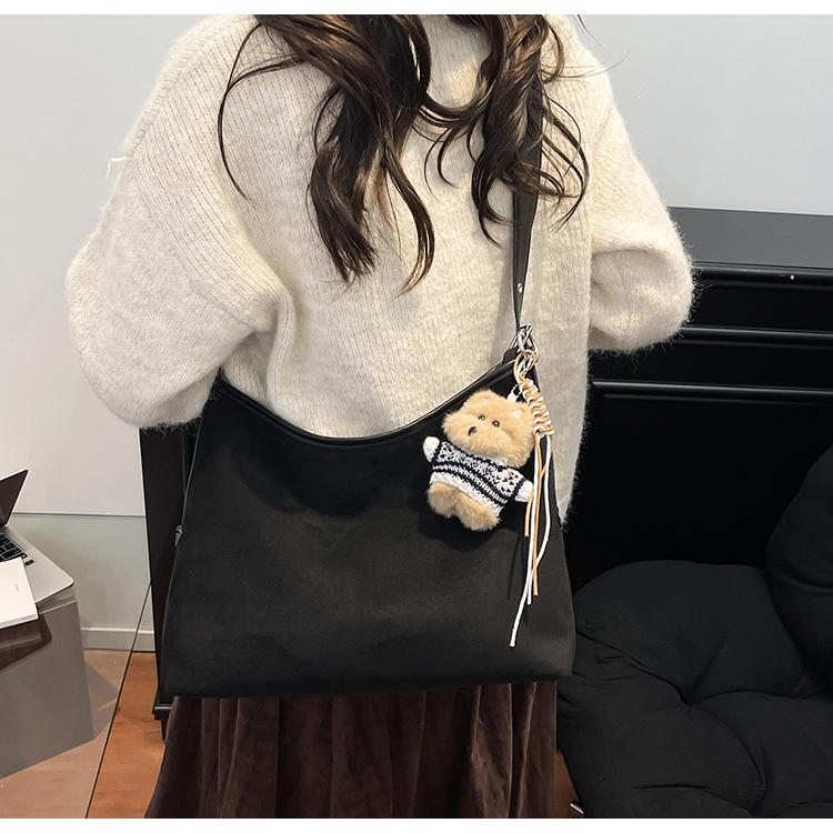 Women's Frosted Suede Retro Tote: Winter Underarm Shoulder Bag with New Textured, Simple Fashion Design