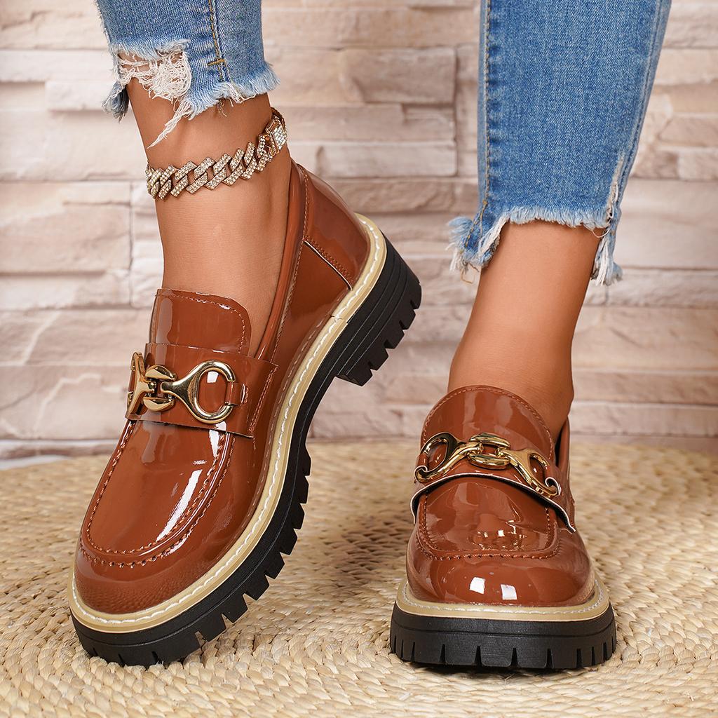 Vintage Metal Chain Platform Low-top Shoes 2025 Autumn New Muffin Plus Size British Style Small Leather Shoes for Women
