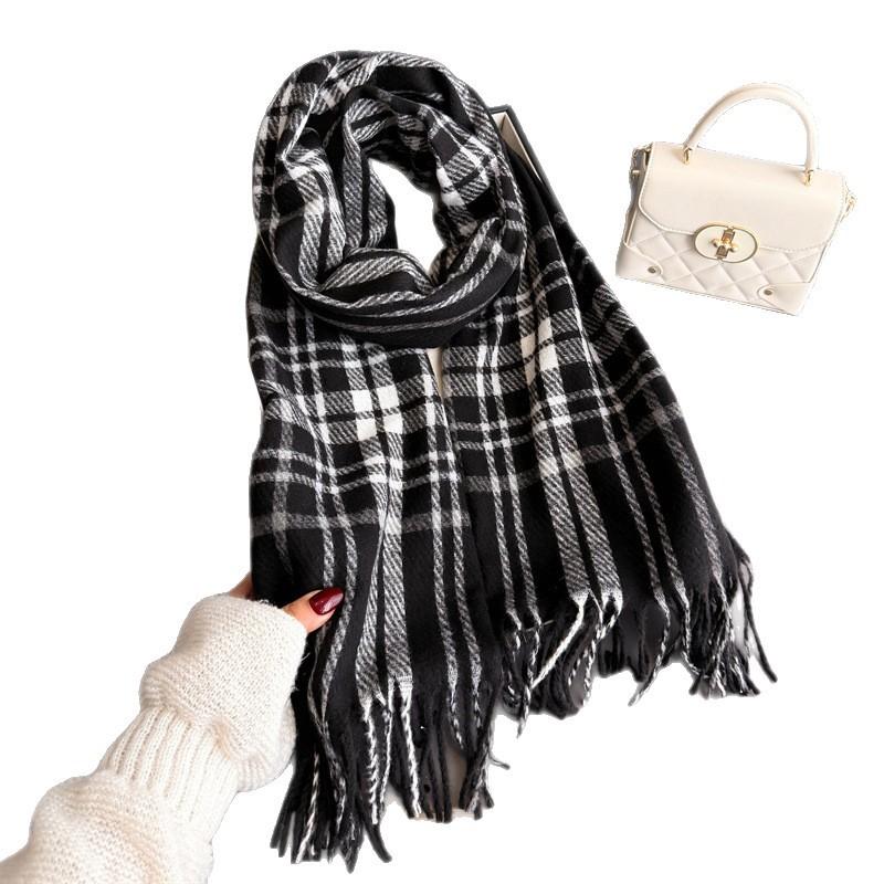 New high-end imitation cashmere soft waxy shawl scarf to keep warm from the cold, autumn and winter plaid fringed women's scarf