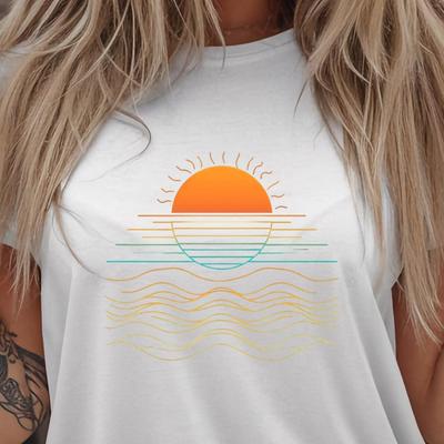 Retro Sunset Graphic Tee | Vintage Beach Vibes Shirt