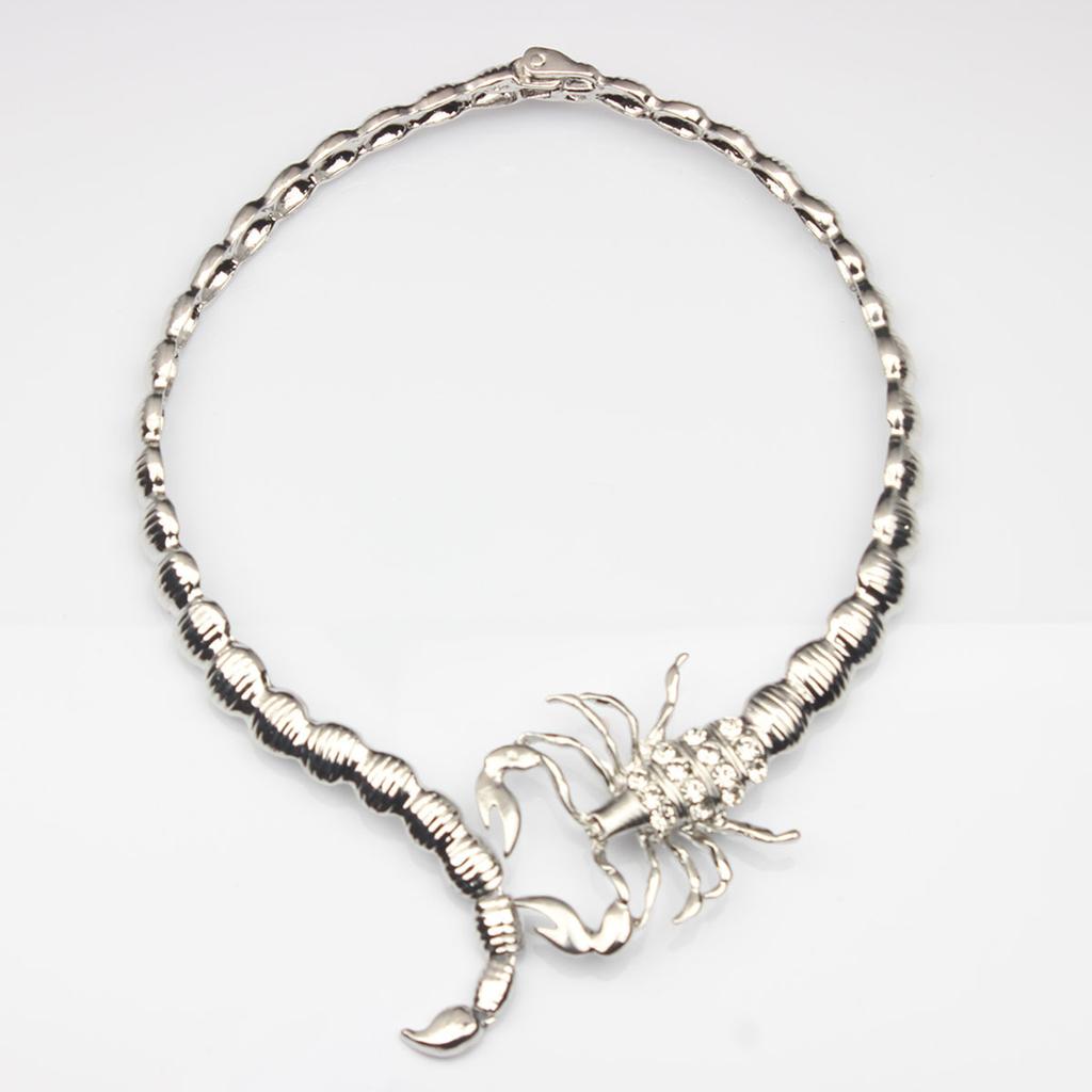 Collana Esagerata Retro Personalità Scorpione Diamante Colletto Gioielli da Donna