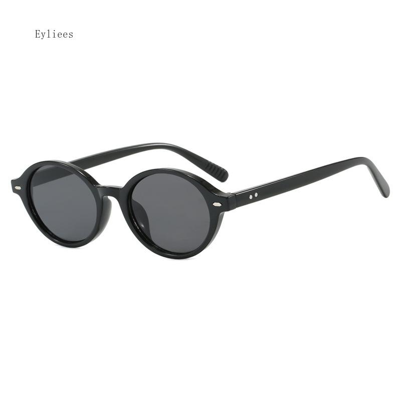 Vintage Oval Sunglasses Women Luxury  Designer Small Oval Sun Glasses Retro Men Rivets Sun Glasses Oculus luxury designer