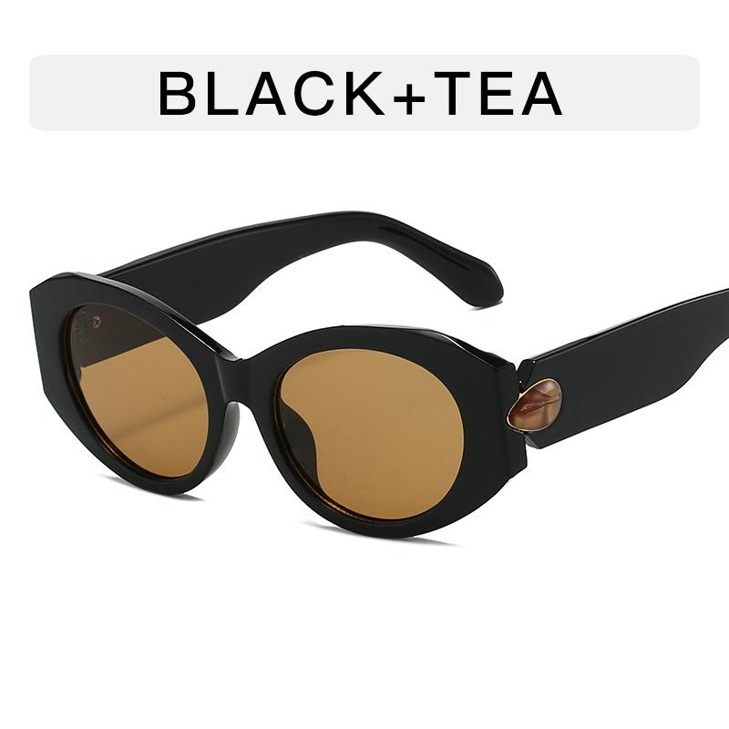 European American Stylish Sun Glasses for Women Cat Eye Shape UV Protection Ladies Sunglass Holiday Travelling Outdoor Sunglass