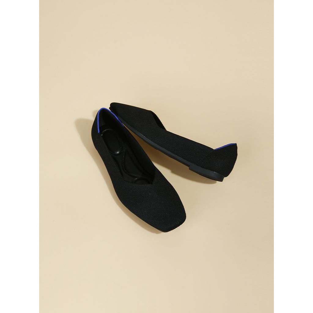 Shoes flying knitting pointed head large size single shoes women's shoes egg roll knitting flat bottom soft bottom breathable knitting spring and au