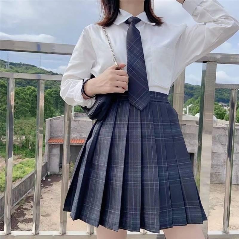 

Authentic Japanese Academy Style Plaid Pleated Uniform Set - Charcoal Gray/Black XS