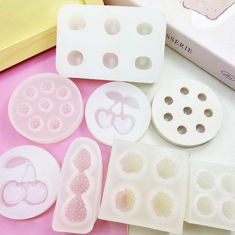 3D Berry Squeeze Mold for Cake & Soap Decorations