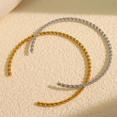 Beliebter Persönlichkeitstrend Öffnungs-Dreharmband, Titanstahl Influencer Kalter Wind Schmuck