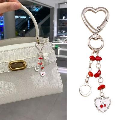 Einzigartiger Kirschtaschenanhänger Schmetterlingsschlüssel-Accessoire Herzschlüsselanhänger Schlüsselanhänger Geeignet für Modeliebhaber Geschenk