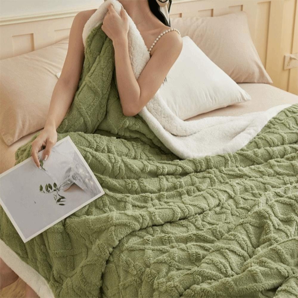 Warm Double Layer Fleece Blanket 180*200cm Nap Blanket European Style Plush Blanket  Bedrooms