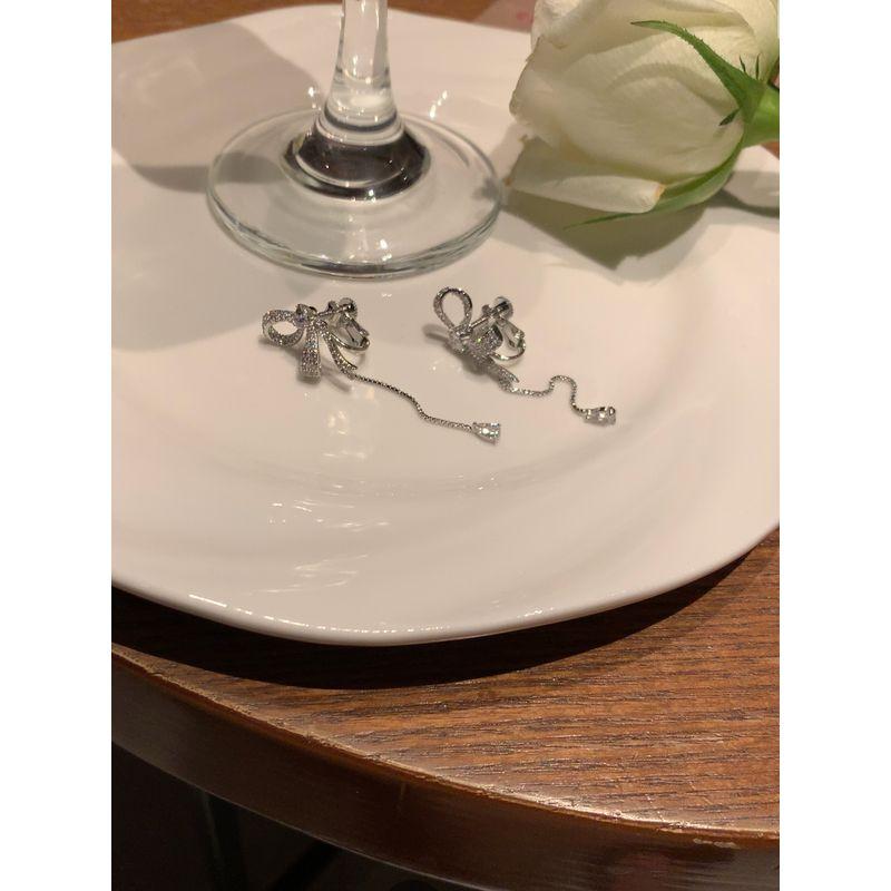 

Water Drop Tassel Female Best Selling Unique without Piercing Bows No pierced ears!! Spiral ear clip