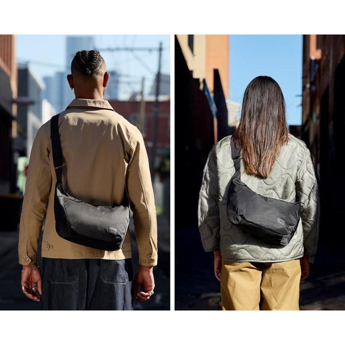 Bellroy Laneway Crescent Bag 7L - Ink, Medium Size