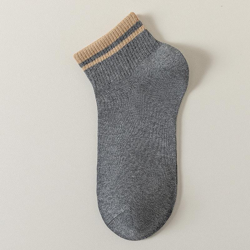 Men's Spring and Summer Thin Cotton Stripe Wicking and Deodorizing Boneless Boat Socks
