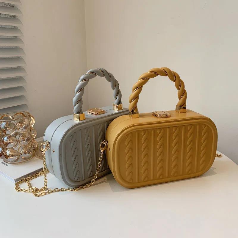 Женская винтажная сумка на одно плечо — фото 12