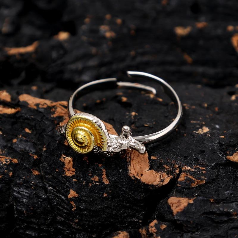 

New Snail Inspired Matching Jewelry Set Earrings with Rings Cute Animal Theme Gift for Women Men
