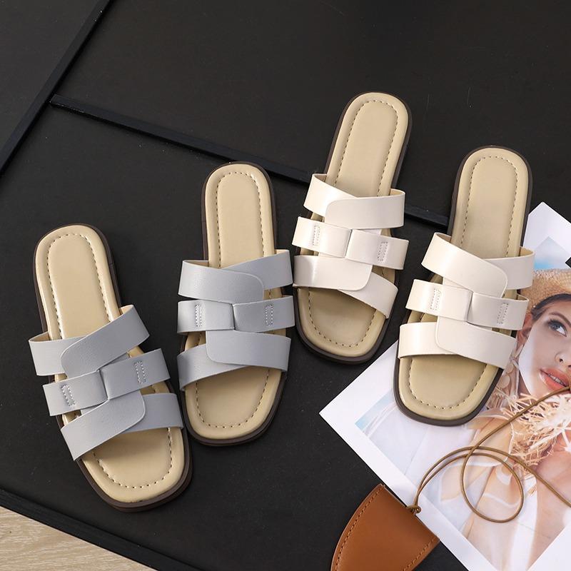 Fashion French Flat-soled Sandals for Women in Summer, New Square-toe Hollow-out Soft-sole Beach Vacation Flip Slippers