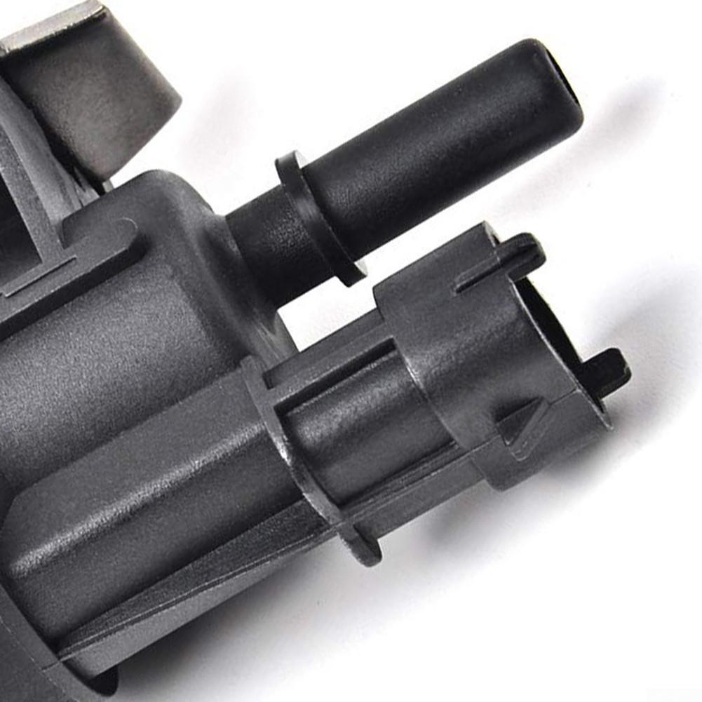 Black Purge Valve For Acadia For Cadillac 06-11 For GMC