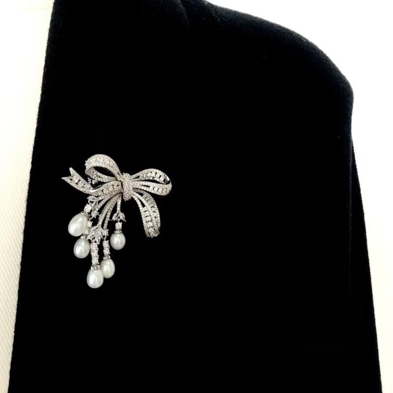 Luxury Zircon Pearl Bowknot Tassel Fashion Brooch Pins For Women Creative Handmade Suit Corsage Pins Clothing Accessories Gifts