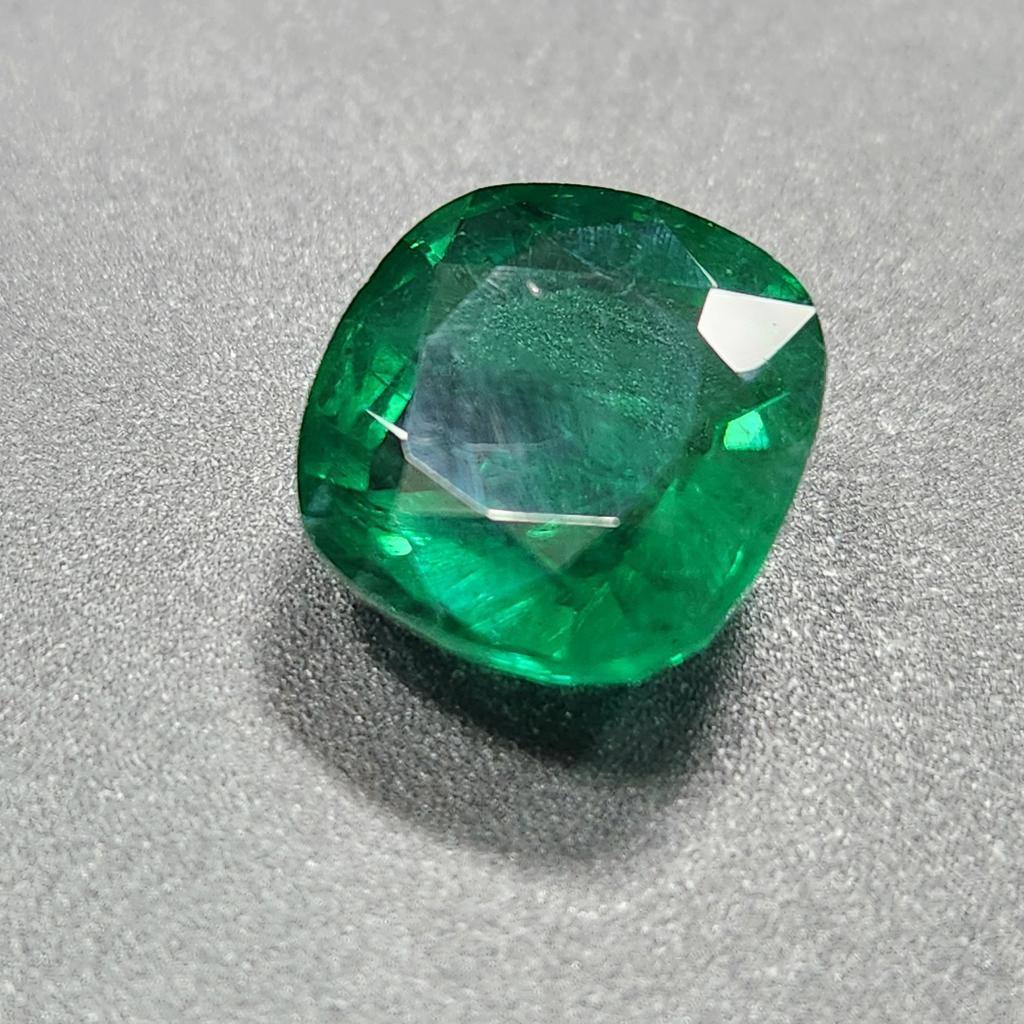 Certified Natural Zambian Green Emerald 9.75 Ct Cushion Cut Loose Gemstone