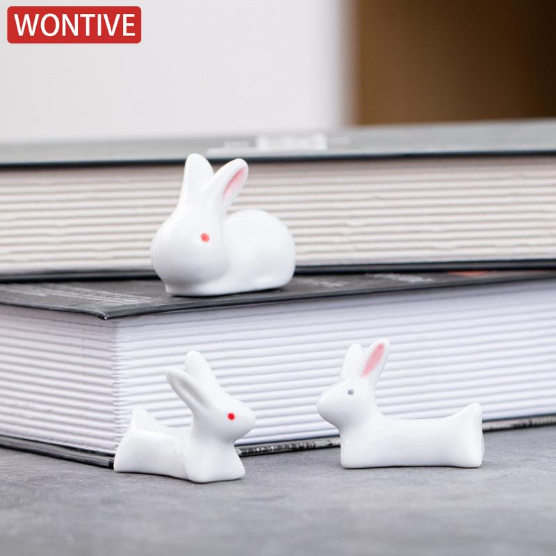 1Pair Cute Rabbit Ceramic Chopsticks Rest Rack Spoon Fork Holder Chopsticks Stand Tableware Pen Holders Kitchen Tools Home Decor