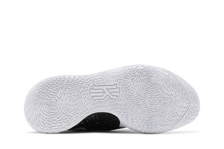 Nike Kyrie Low 3 Team White Black