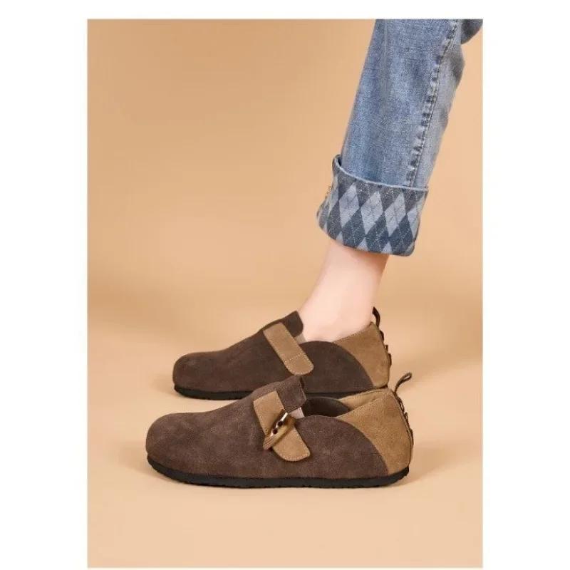 Spring and Autumn New Women's Flat Bottomed Wooden Clogs 2024 Slip on Retro Anti Slip Outdoor Casual Matching with Women's Shoes