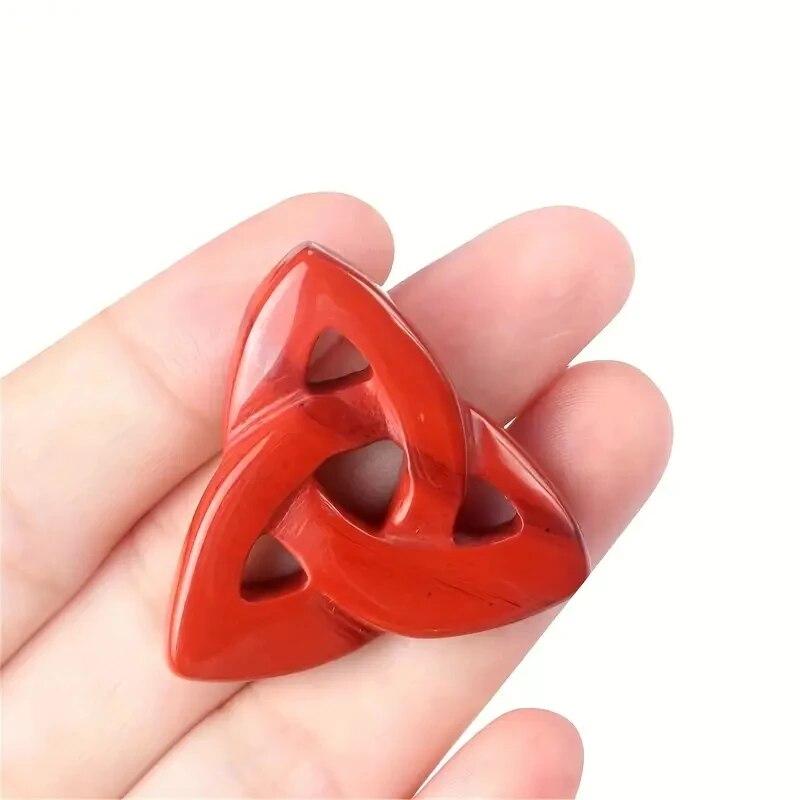 1PC Natural Stone Lrish Knot Healing Cavring Tumble Ornament 1 Inch
