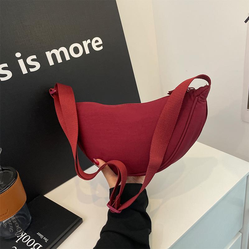 

Домашняя примерочная Сумки Сумка-саше Сумка через плечо Сумка-пельмень Летняя Новинка Сумка на плечо красный