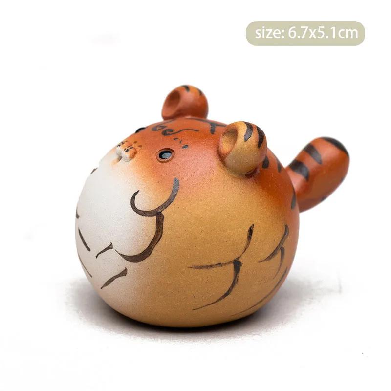 

Yixing handmade purple clay tea pet zodiac tiger animal sculpture crafts tea set decoration accessories
