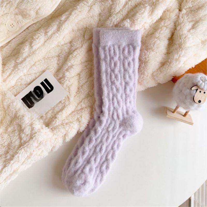 Autumn and Winter Fleece Socks, Women's Mid-calf Socks, Warm Fleece Thickened Warm Sleeping Socks, Floor Cold-proof Postpartum Socks, Thick