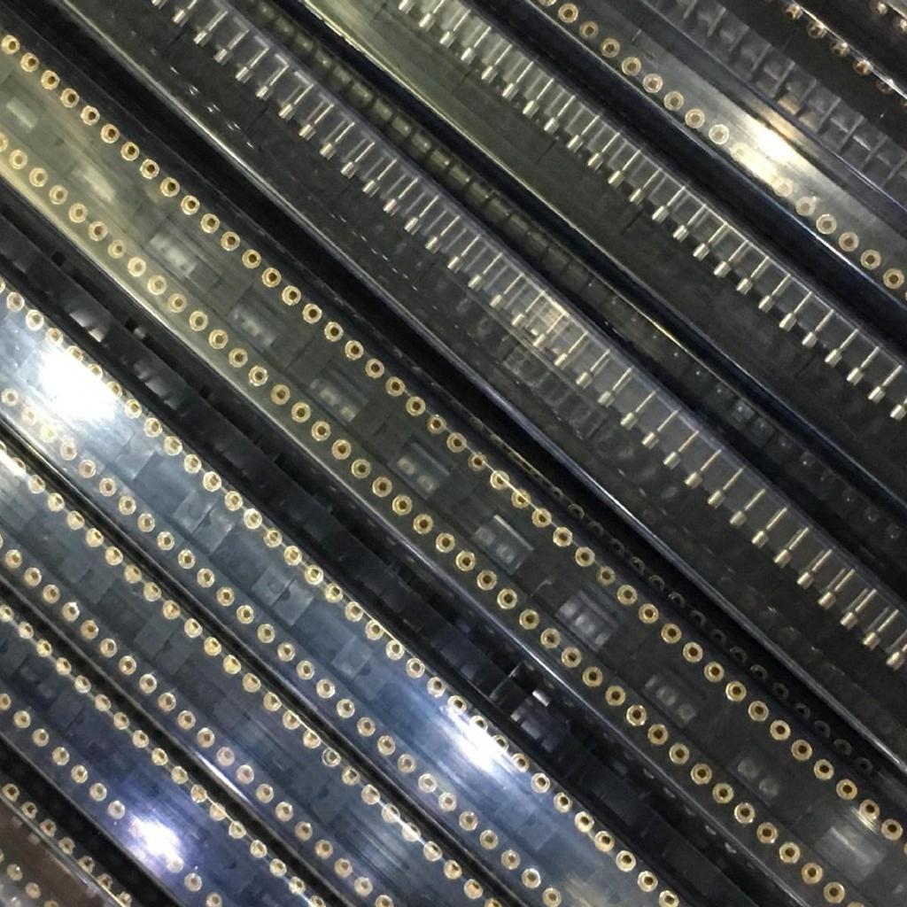 Gold-Plated 8-Pin IC Socket DIP8P Op Amp Base with Round Holes
