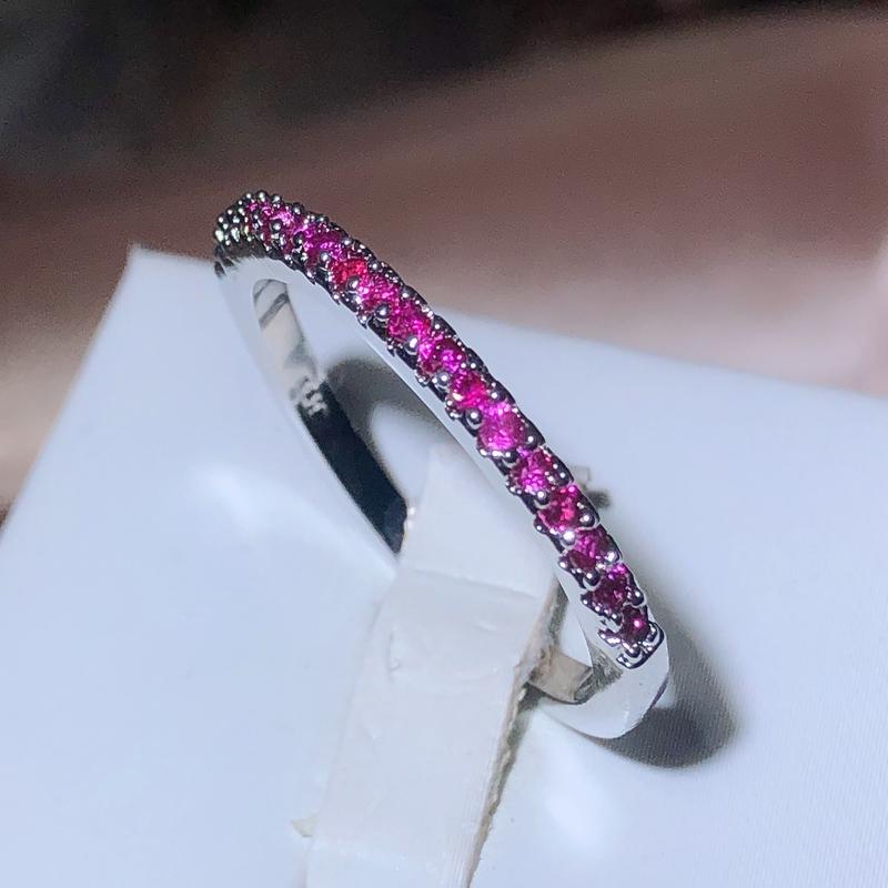 Mode Schmal Damenring Voll von Kleinen Diamanten Rosa AAA Zirkonia Stein Hochzeit Verlobung Trendiger Schmuck Zubehör