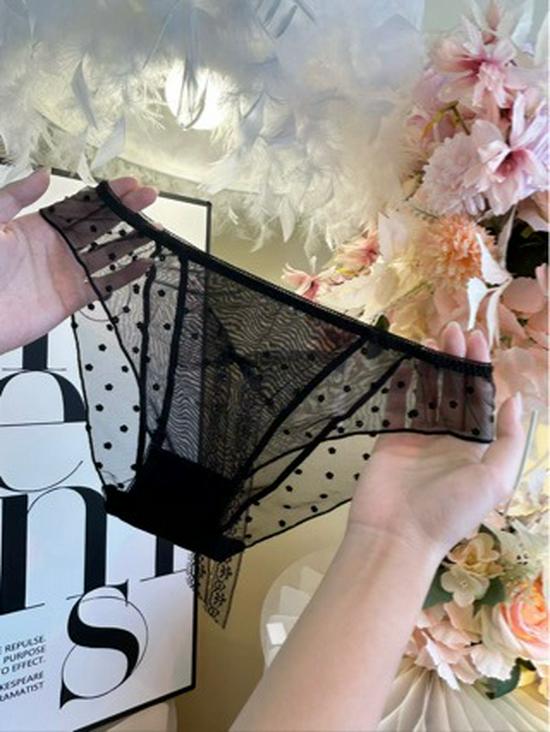"Moe Moe Girly Heart" Japanese-Style Polka Dot Ruffle Lace Bow Trim Panties for Women