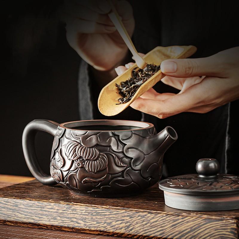 

Чайник-лотус из фиолетовой керамики Цзяньшуй, расписанный вручную, старинный рельефный чайник, домашний чайник, чайный сервиз кунг-фу